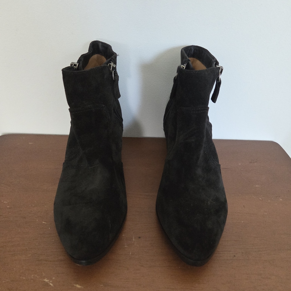 Elegant Black Suede Ankle Booties